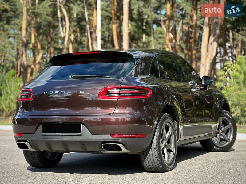 Внедорожник / Кроссовер Porsche Macan 2017 в Киеве