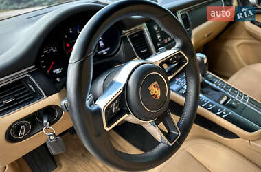 Внедорожник / Кроссовер Porsche Macan 2017 в 