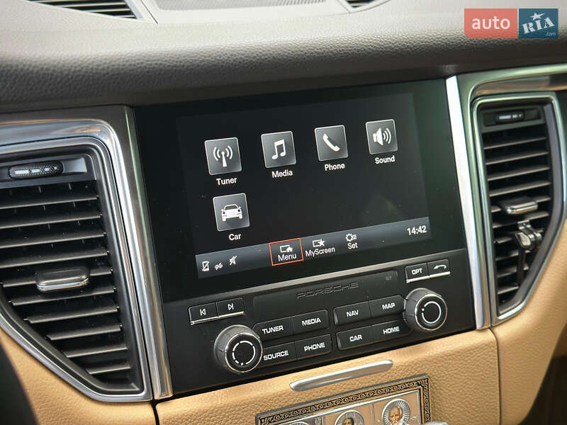 Внедорожник / Кроссовер Porsche Macan 2017 в Киеве