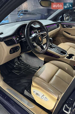 Внедорожник / Кроссовер Porsche Macan 2015 в 