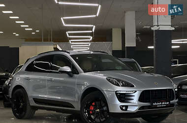 Внедорожник / Кроссовер Porsche Macan 2016 в Николаеве