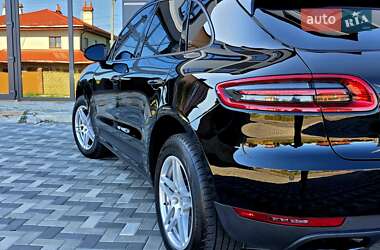 Внедорожник / Кроссовер Porsche Macan 2017 в 