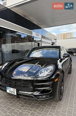Внедорожник / Кроссовер Porsche Macan 2017 в 