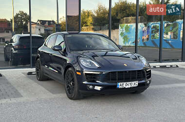 Внедорожник / Кроссовер Porsche Macan 2016 в 