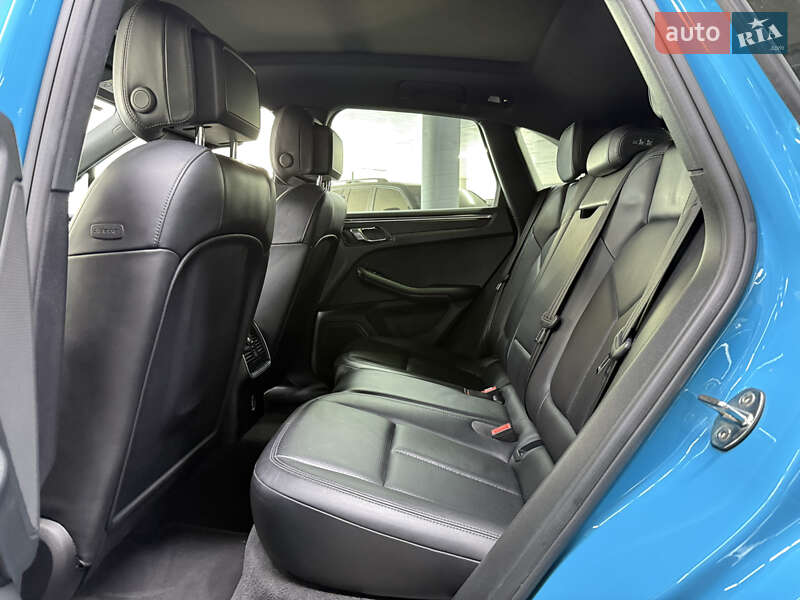 Внедорожник / Кроссовер Porsche Macan 2018 в Одессе