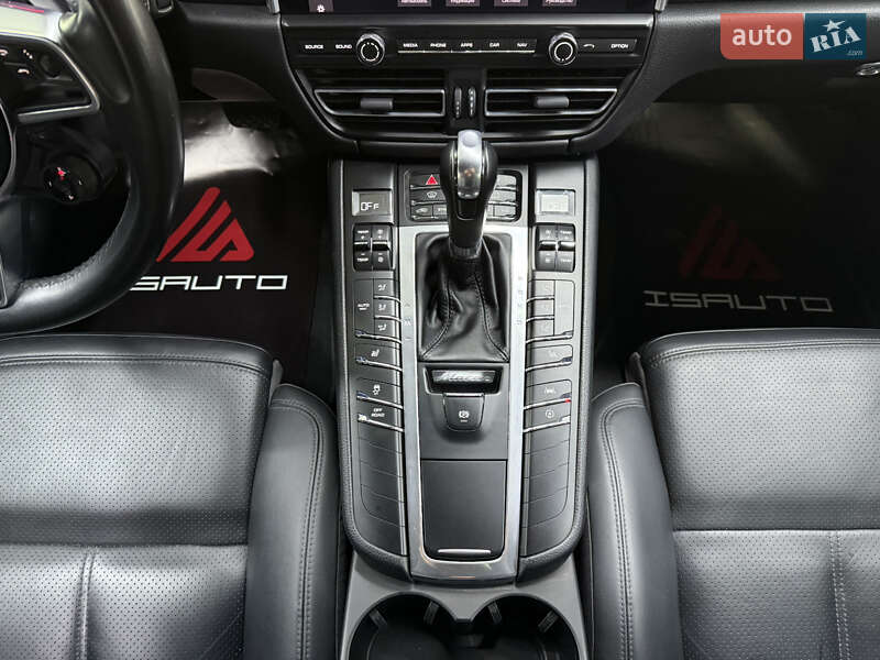 Внедорожник / Кроссовер Porsche Macan 2018 в Одессе