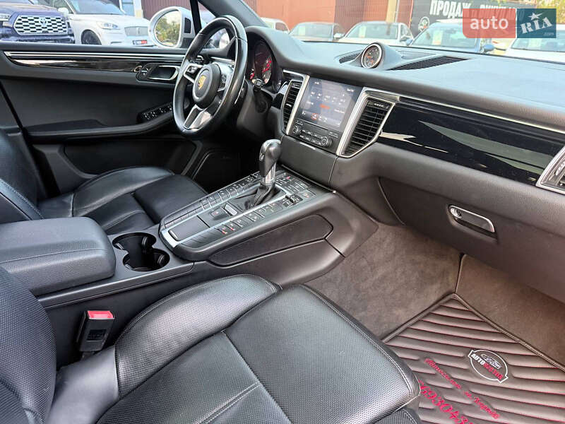 Внедорожник / Кроссовер Porsche Macan 2017 в Харькове
