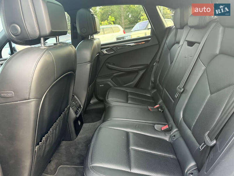 Внедорожник / Кроссовер Porsche Macan 2017 в Харькове