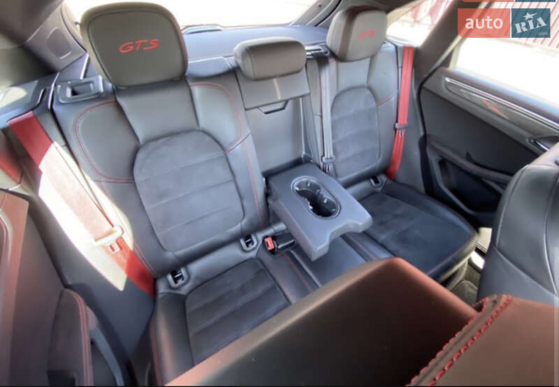 Внедорожник / Кроссовер Porsche Macan 2016 в Львове