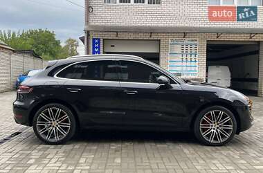 Внедорожник / Кроссовер Porsche Macan 2017 в 