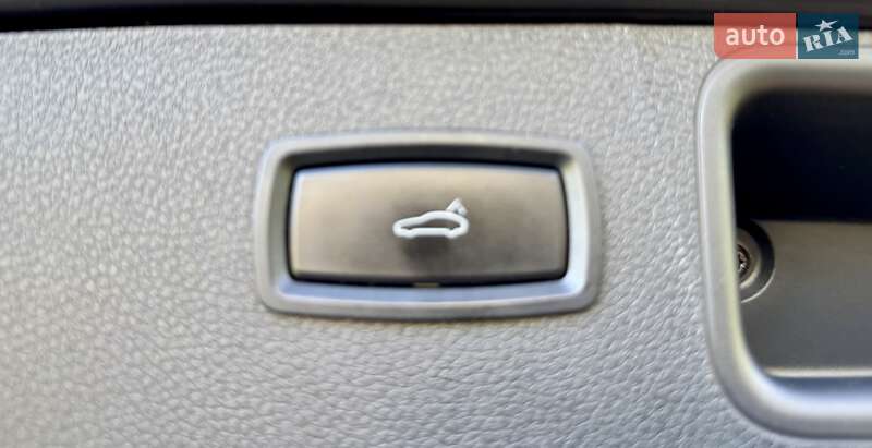 Внедорожник / Кроссовер Porsche Macan 2014 в Киеве
