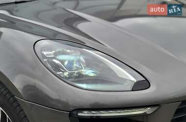 Внедорожник / Кроссовер Porsche Macan 2018 в 