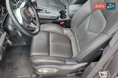 Внедорожник / Кроссовер Porsche Macan 2018 в 