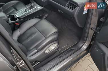 Внедорожник / Кроссовер Porsche Macan 2018 в 