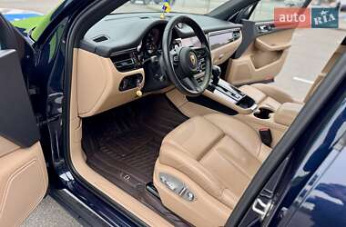 Внедорожник / Кроссовер Porsche Macan 2021 в 