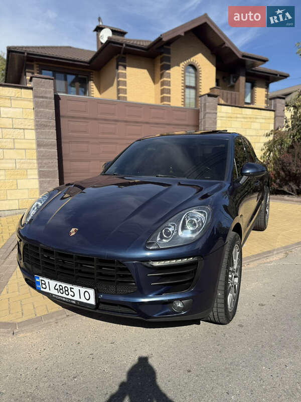 Внедорожник / Кроссовер Porsche Macan 2014 в Запорожье