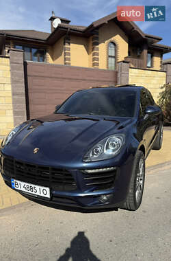 Внедорожник / Кроссовер Porsche Macan 2014 в 