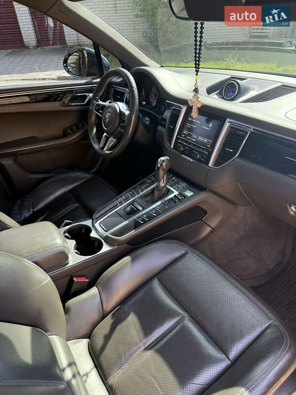 Внедорожник / Кроссовер Porsche Macan 2014 в Запорожье