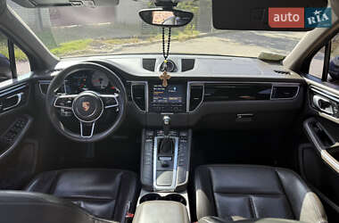 Внедорожник / Кроссовер Porsche Macan 2014 в 