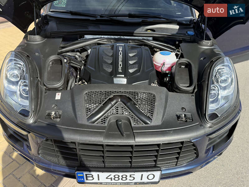Внедорожник / Кроссовер Porsche Macan 2014 в Запорожье