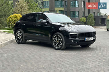 Внедорожник / Кроссовер Porsche Macan 2015 в 