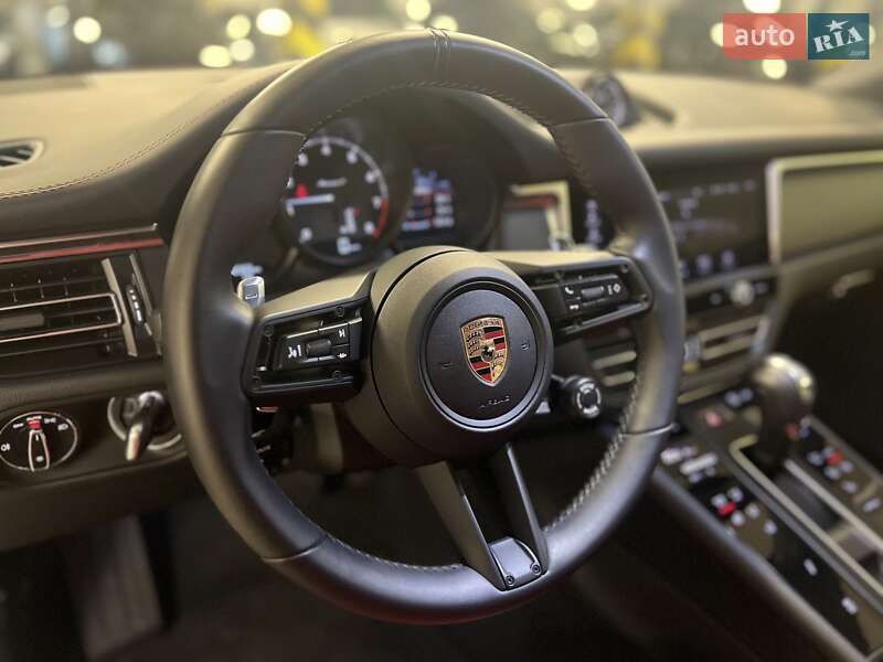 Внедорожник / Кроссовер Porsche Macan 2024 в Киеве