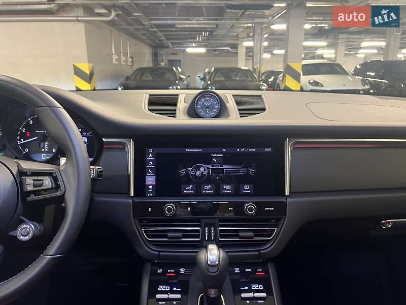 Внедорожник / Кроссовер Porsche Macan 2024 в Киеве