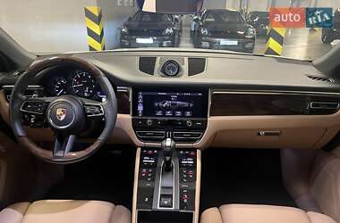 Внедорожник / Кроссовер Porsche Macan 2024 в 