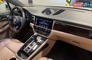 Внедорожник / Кроссовер Porsche Macan 2024 в 