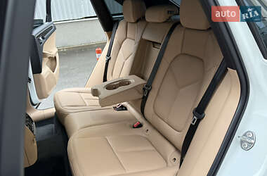 Внедорожник / Кроссовер Porsche Macan 2023 в 