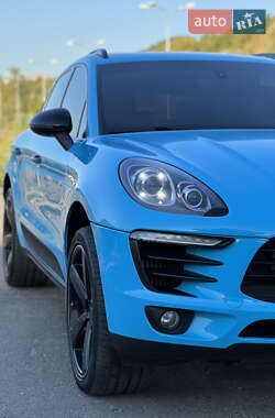 Внедорожник / Кроссовер Porsche Macan 2016 в 