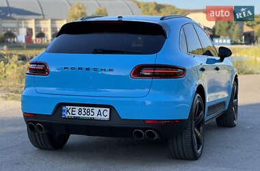 Внедорожник / Кроссовер Porsche Macan 2016 в 