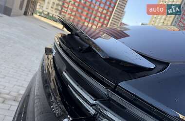 Внедорожник / Кроссовер Porsche Macan 2024 в 