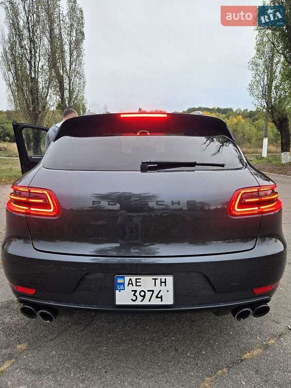 Позашляховик / Кросовер Porsche Macan 2016 в Кам'янському