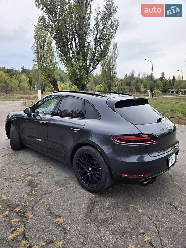 Позашляховик / Кросовер Porsche Macan 2016 в Кам'янському