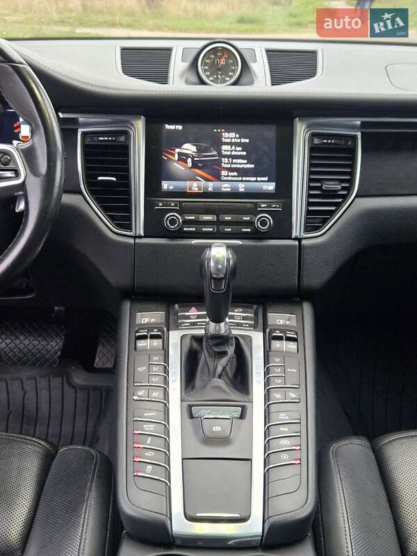 Позашляховик / Кросовер Porsche Macan 2016 в Кам'янському