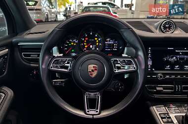 Внедорожник / Кроссовер Porsche Macan 2021 в 