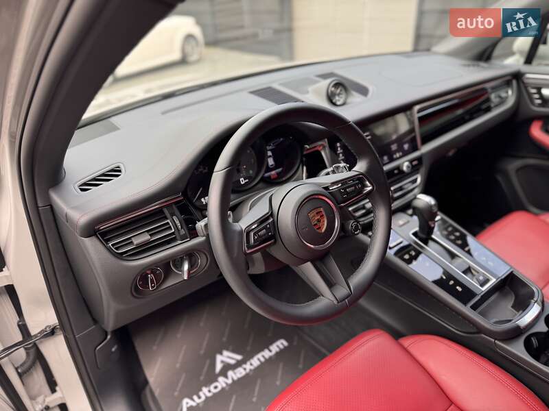 Внедорожник / Кроссовер Porsche Macan 2024 в Одессе