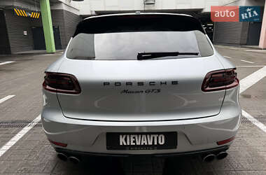 Внедорожник / Кроссовер Porsche Macan 2016 в 