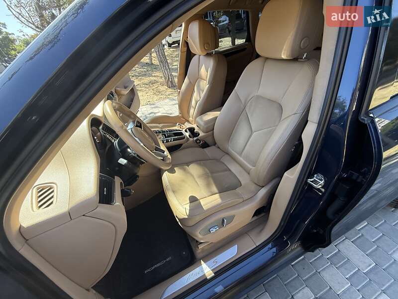 Внедорожник / Кроссовер Porsche Macan 2014 в Одессе