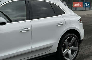 Внедорожник / Кроссовер Porsche Macan 2019 в 