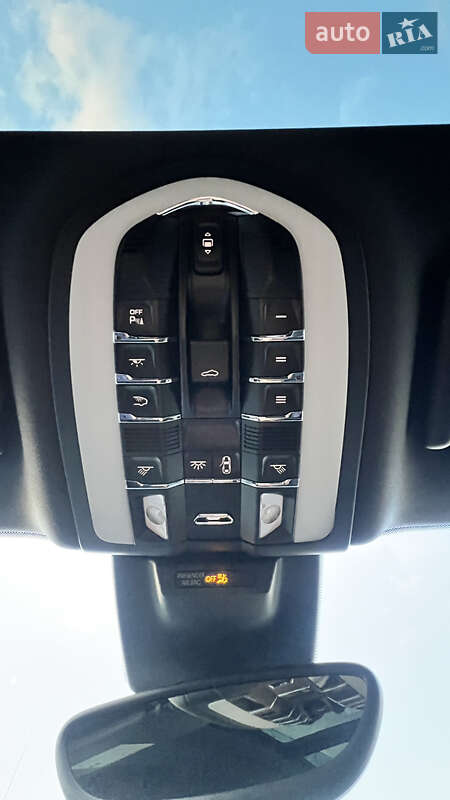 Позашляховик / Кросовер Porsche Macan 2017 в Мукачевому фото 29 Позашляховик / Кросовер Porsche Macan 2017 в Мукачевому