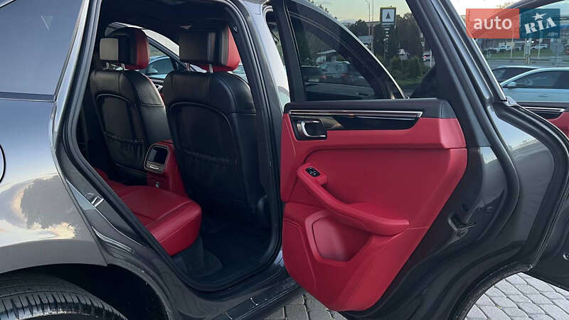 Внедорожник / Кроссовер Porsche Macan 2014 в Хмельницком