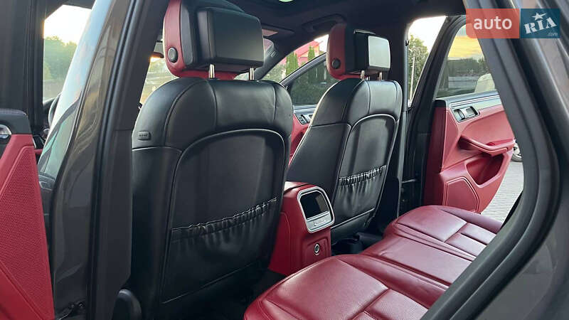 Внедорожник / Кроссовер Porsche Macan 2014 в Хмельницком