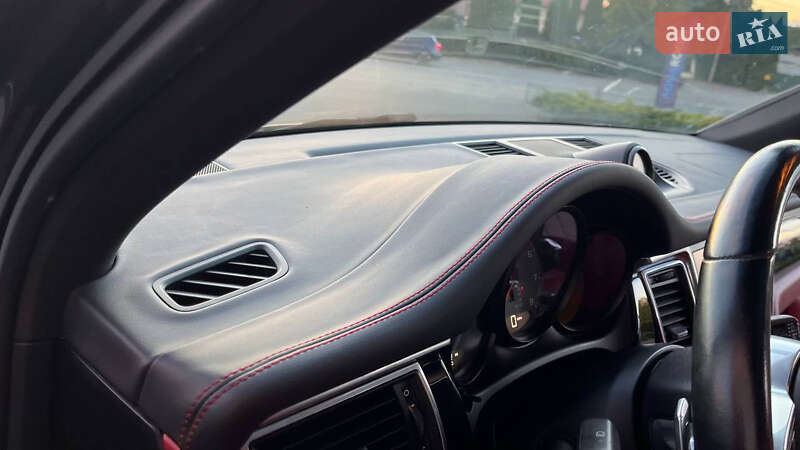 Внедорожник / Кроссовер Porsche Macan 2014 в Хмельницком