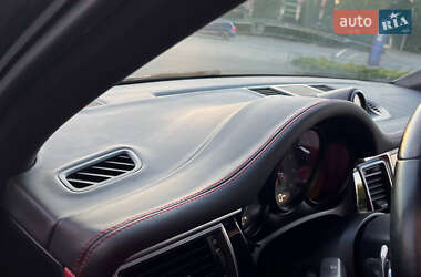 Внедорожник / Кроссовер Porsche Macan 2014 в 