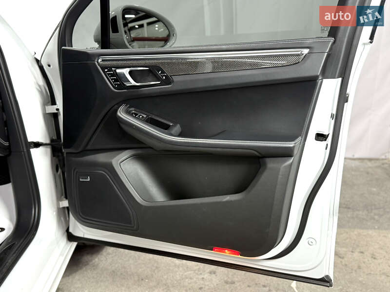 Внедорожник / Кроссовер Porsche Macan 2017 в Одессе фото 59 Внедорожник / Кроссовер Porsche Macan 2017 в Одессе