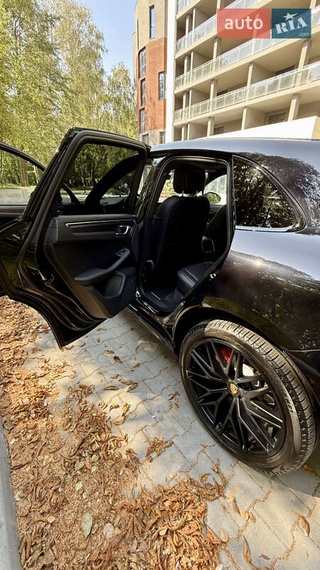 Позашляховик / Кросовер Porsche Macan 2023 в Тернополі фото 35 Позашляховик / Кросовер Porsche Macan 2023 в Тернополі