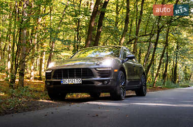 Внедорожник / Кроссовер Porsche Macan 2015 в 