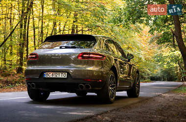Внедорожник / Кроссовер Porsche Macan 2015 в 